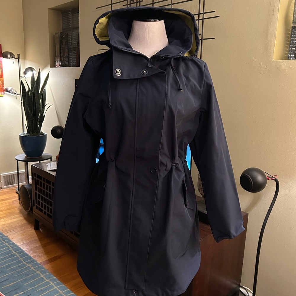 Bernardo Navy Hooded Rain Jacket